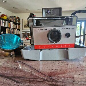 Vintage Polaroid Automatic 104 Land Camera, Case and Flash